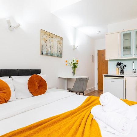 Clarges- Hsk Suites Londra Exterior foto