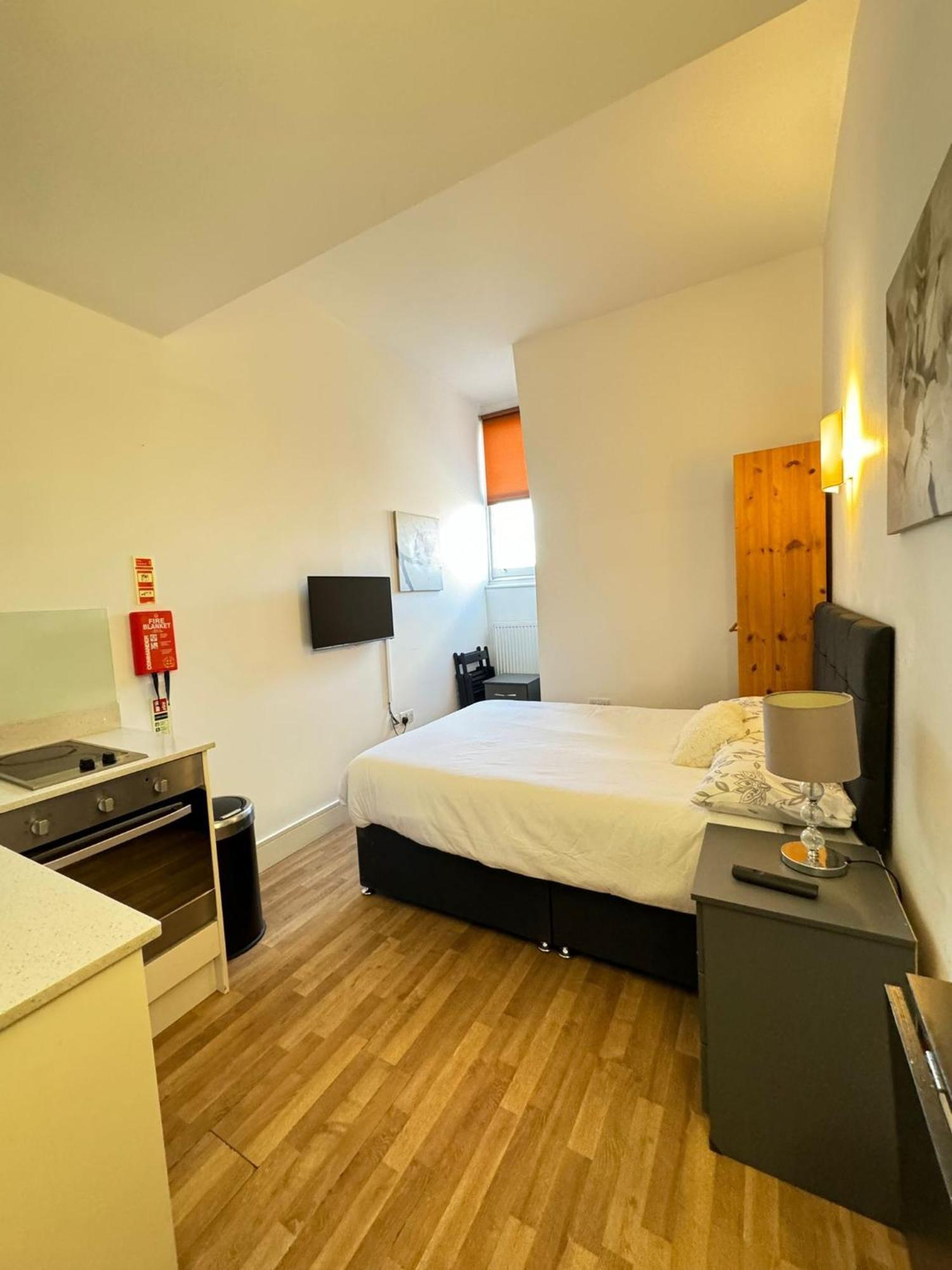 Clarges- Hsk Suites Londra Exterior foto