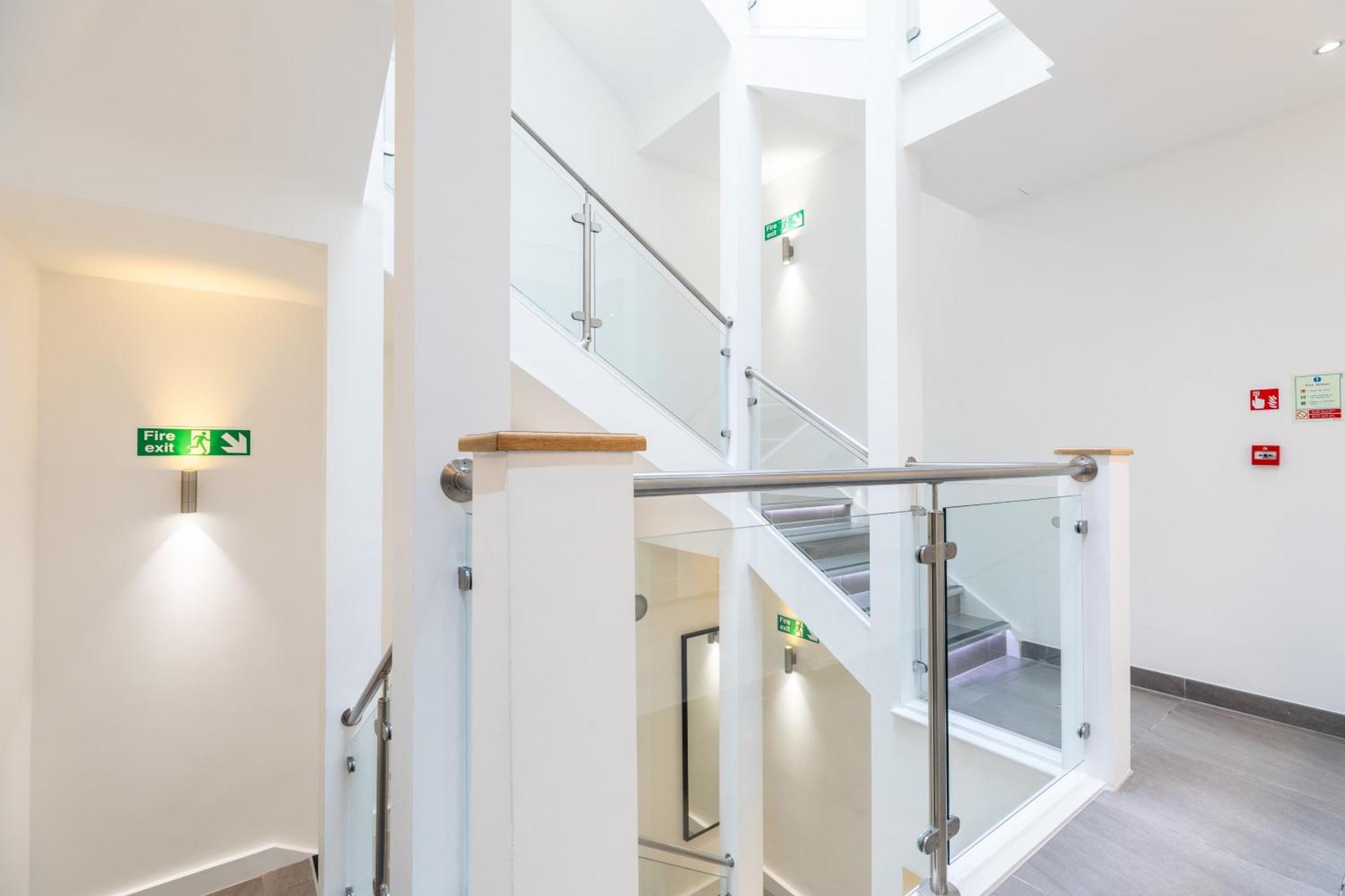Clarges- Hsk Suites Londra Exterior foto