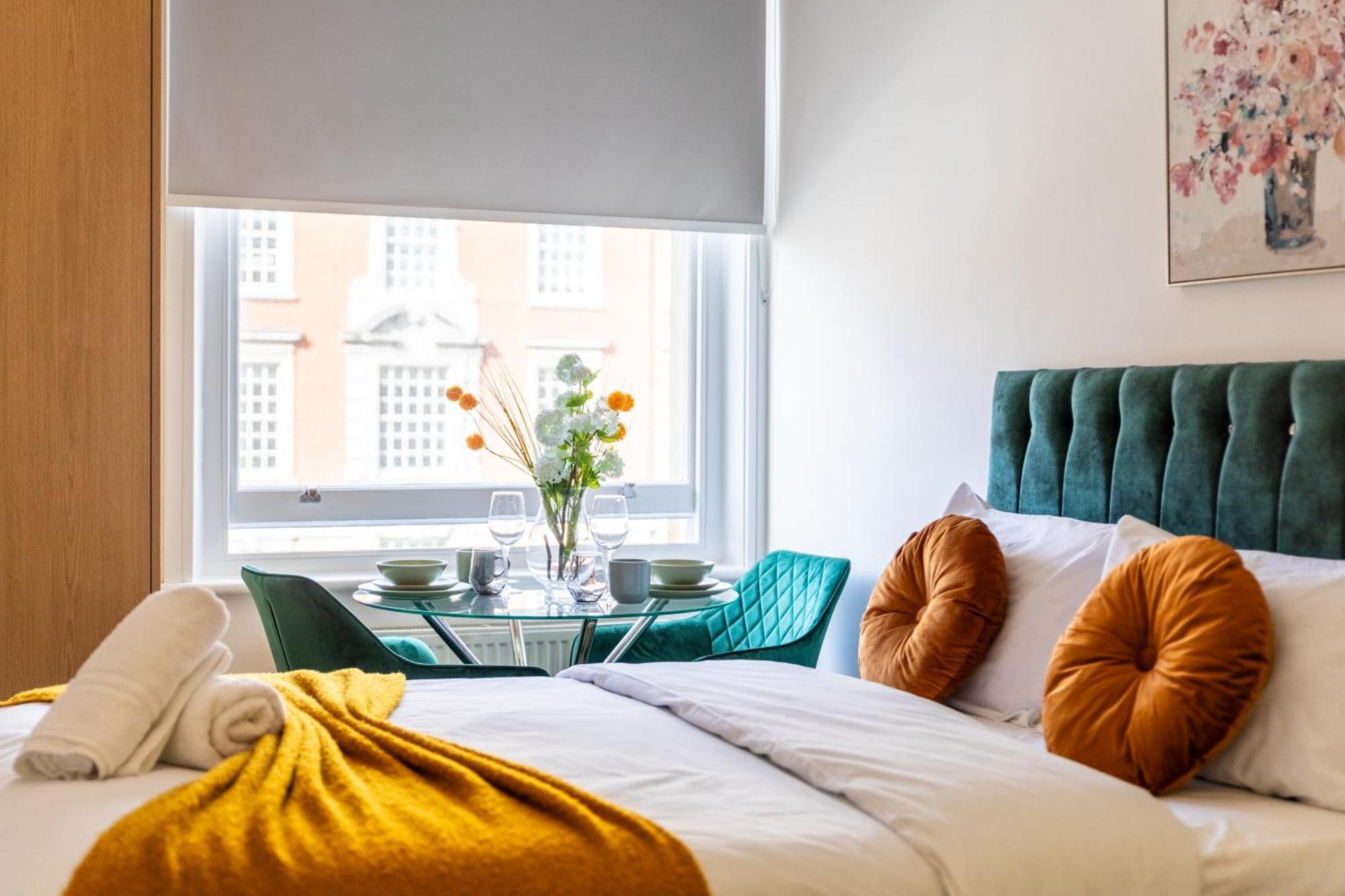 Clarges- Hsk Suites Londra Exterior foto